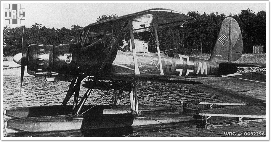 Arado Ar 95A1/WkNr 952350 of 3 Staffel/Seeaufklärungsgruppe 125(SAGr125), coded 7R+ML, Baltic Coast, 1941