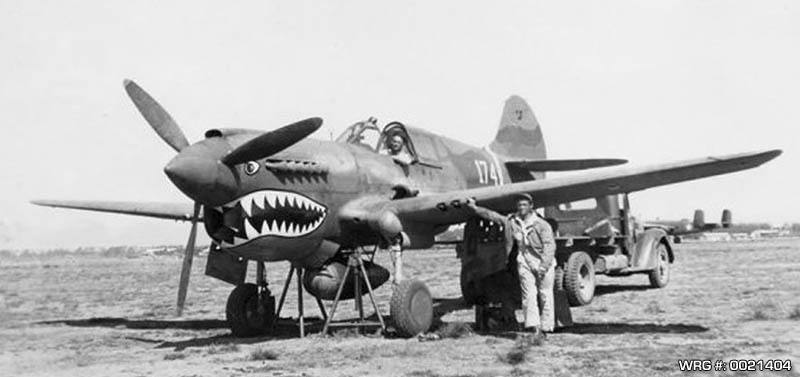 Curtiss P-40 Warhawk. WRG# 0021404